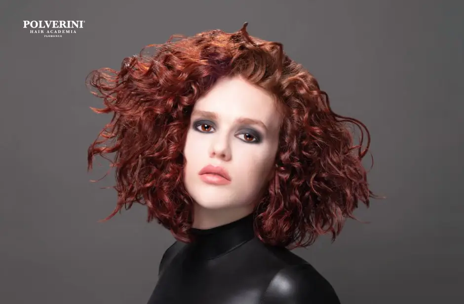 Taglio capelli ricci donna: lasciati ispirare dalle Collezioni Polverini