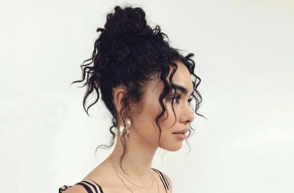 Acconciature capelli ricci: idee e ispirazioni!