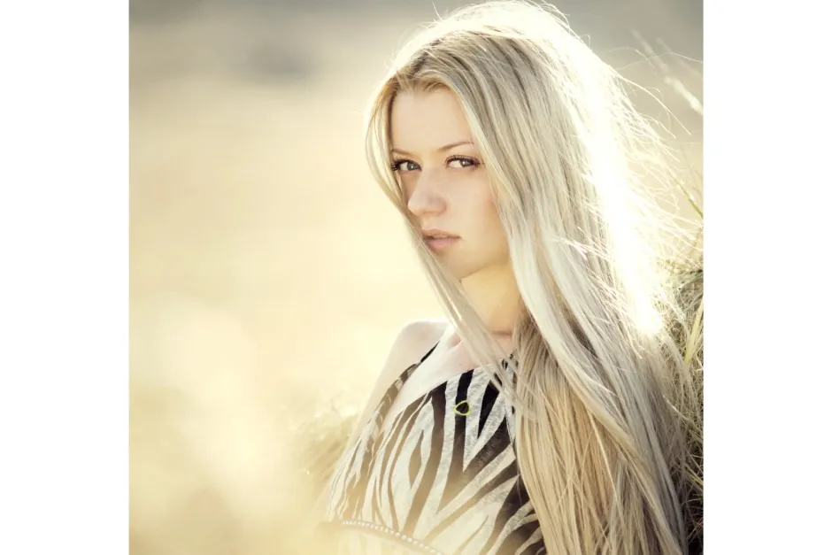 Capelli biondo platino: come ottenerli