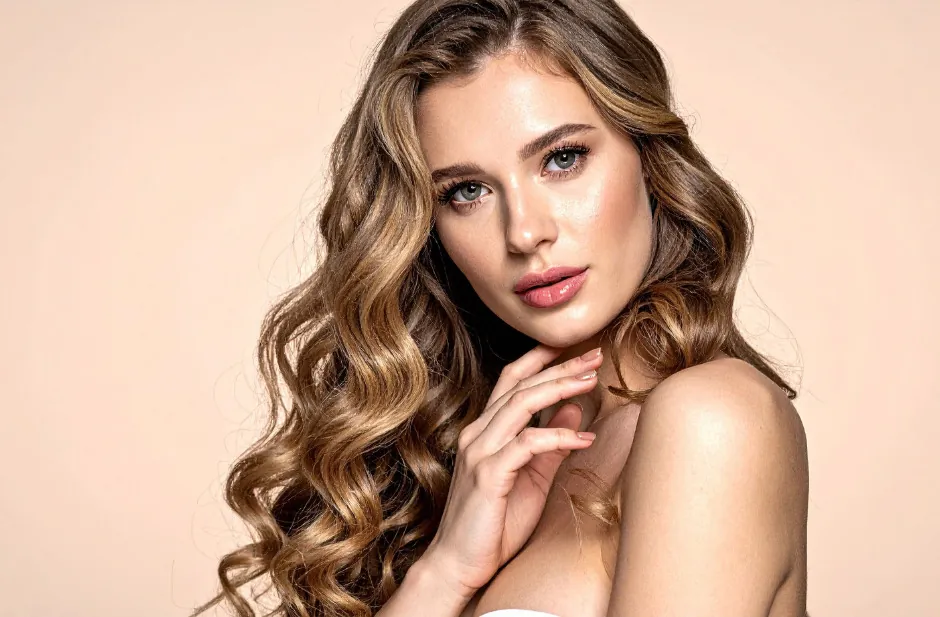 Capelli crespi rimedi: come dire addio al frizz
