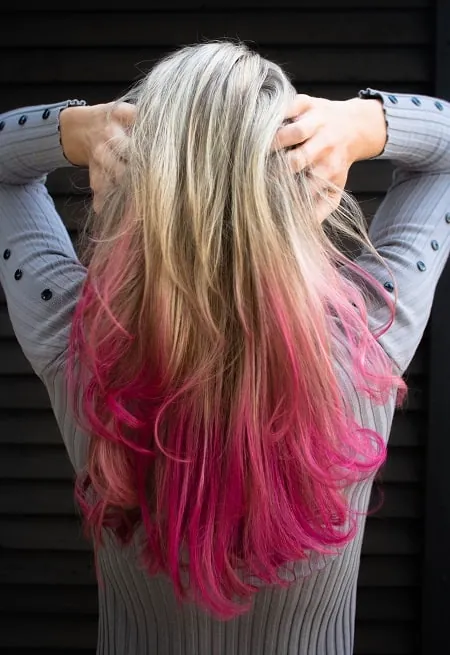 Modelle per capelli per gli studenti